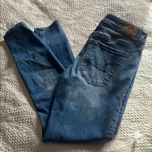 American Eagle Hi-Rise Jegging